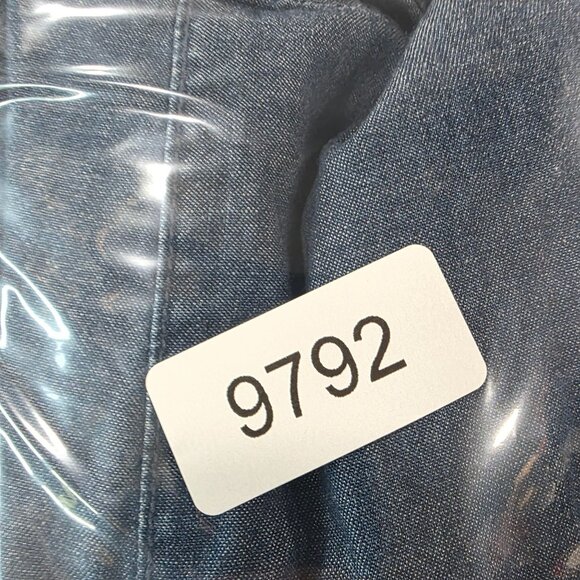 Womens Chico's Blue Denim Shirt Button Down Front Pockets 100% Cotton Size 4.5 - Picture 8 of 8